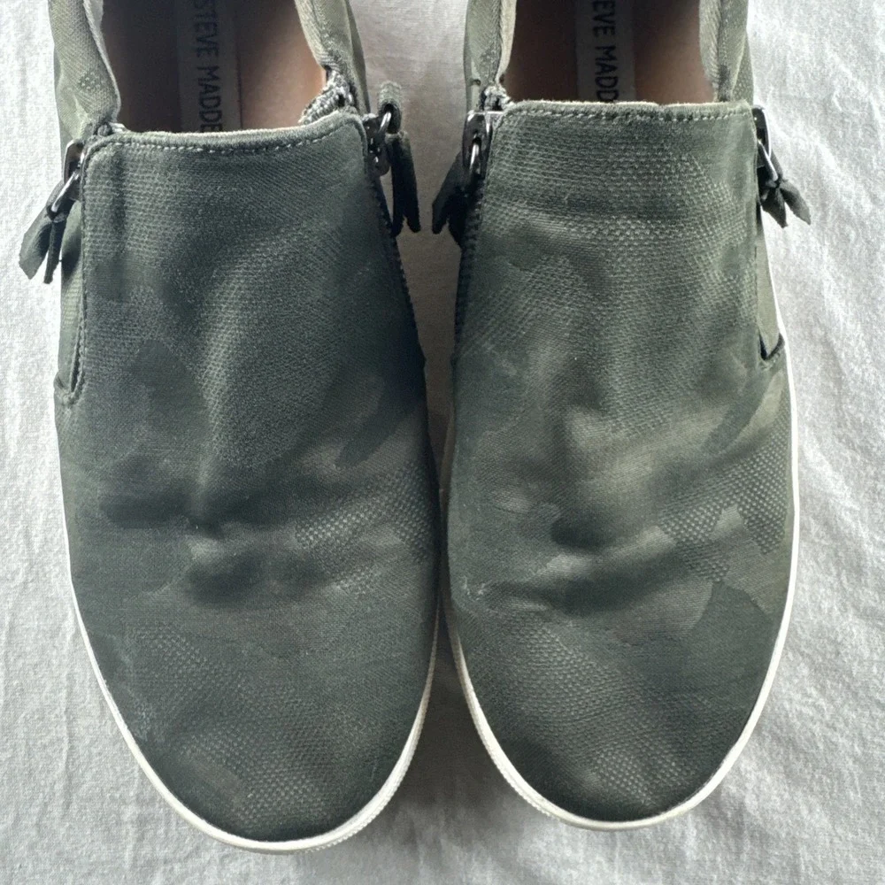 Steve Madden Glaammar Shoes Green Camo Womens 9M Size Zipper Sneakers Casual